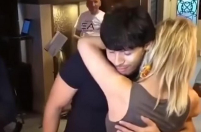 Brilliant Dadaşova oğluna görə ağladı - video