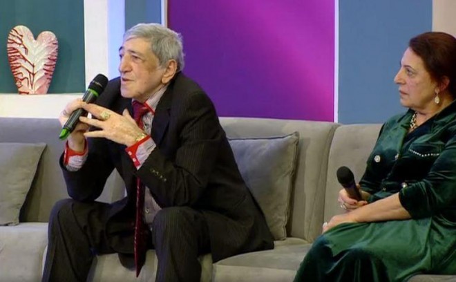 Xalq artisti xanımı ilə studiyanı tərk etdi