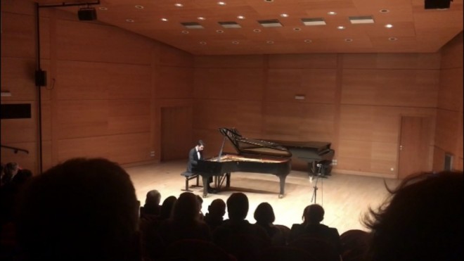 Pianoçu Vurğun Vəkilov Parisdə çıxış etdi - foto