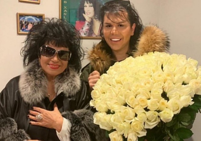 Zeynəb Xanlarovanın yeni şəkli bəyənildi