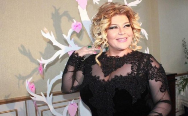 Mətanət İsgəndərli plastik əməliyyat etdirmək istəyir