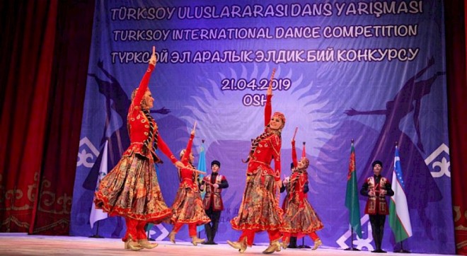 Dövlət Mahnı və Rəqs Ansamblı müsabiqədə 1-ci oldu - foto