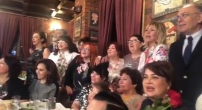 Brilliant ailə üzvlərinin videosunu paaylaşdı