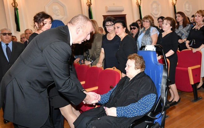 Prezident və xanımı vida mərasiminə qatıldılar - foto