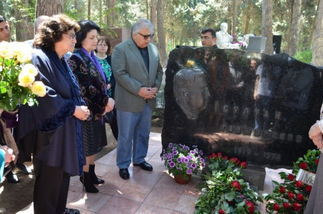 Soltan Hacıbəyovun xatirəsi yad edildi - foto