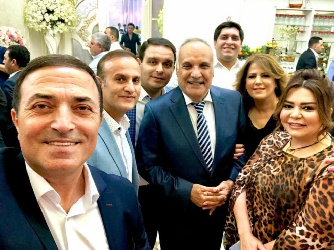 Xalq artistinin həyat yoldaşı ilə fotosu