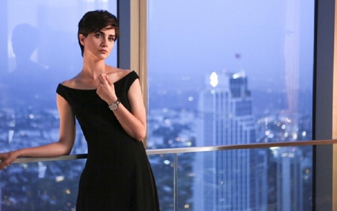 Tuba Büyüküstün Parisdən ev aldı