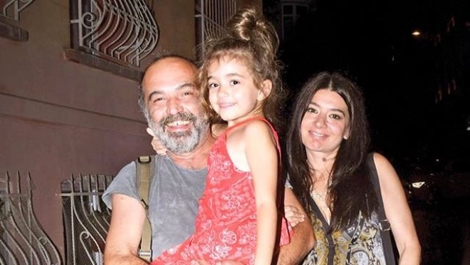 Aktyor boşandığı xanımı ilə yenidən evləndi