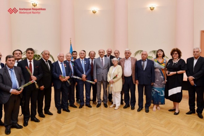 Mədəniyyət xadimlərinə mükafat təqdim olundu