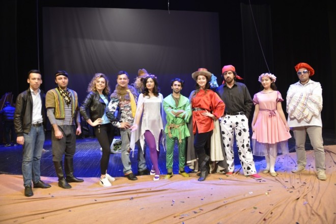 “Bremen musiqiçiləri və Pen” nümayiş olunacaq