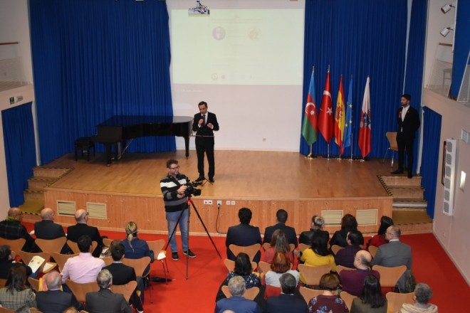 Madriddə Nəsiminin 650, Aşıq Veysəlin 125 illiyi qeyd olundu - foto