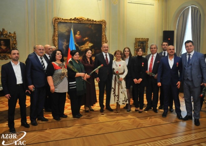 &nbsp;Mədəniyyət və incəsənət xadimləri mükafatlarını aldılar - foto