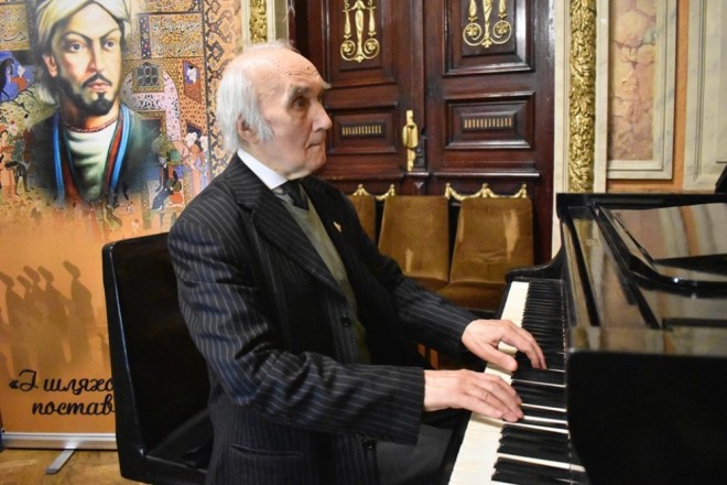 Ukraynalı musiqiçi Nəsimiyə kompozisiya yazdı