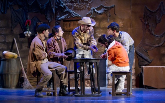 “Adamlar və Siçanlar”...