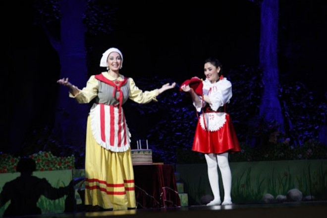 &nbsp;“Qırmızı papaq” repertuara salındı