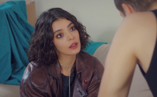 Aktrisa rejissor sevgilisi ilə göründü