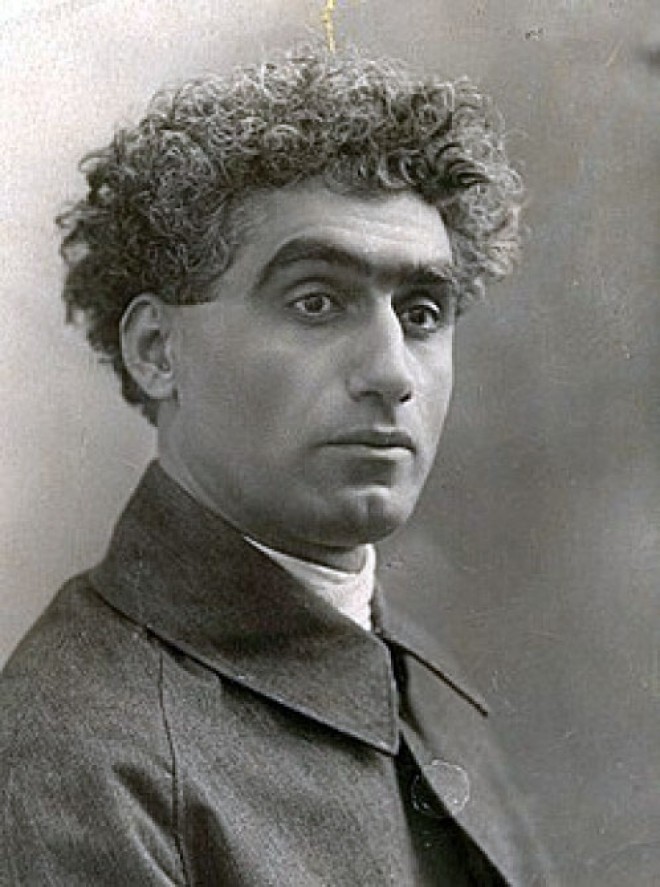 Xalq artisti Sidqi Ruhullanın doğum günüdür