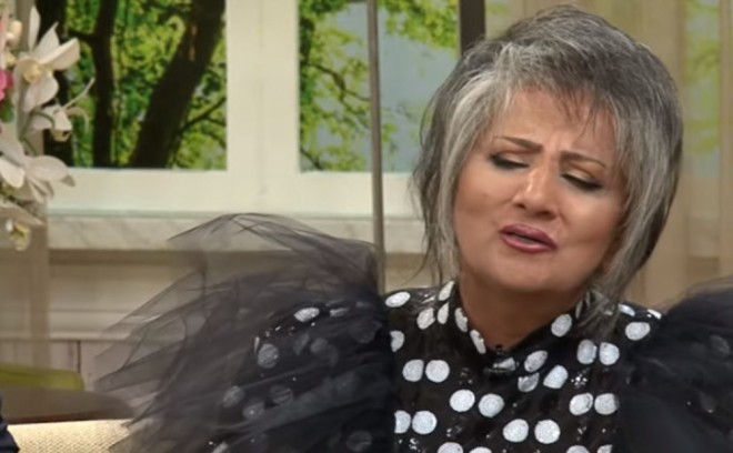 "Xalq artistimiz var, elə əcayib oxuyur ki.." - Əməkdar artist