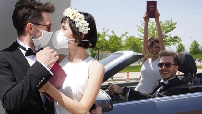 Aktyor eşq yaşadığı xanımla evləndi - foto