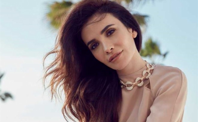 Aktrisa gizli plastik əməliyyatından danışdı