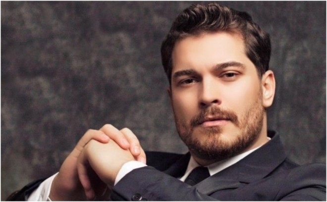 Serialın hər bölümünə 200 min lirə alacaq