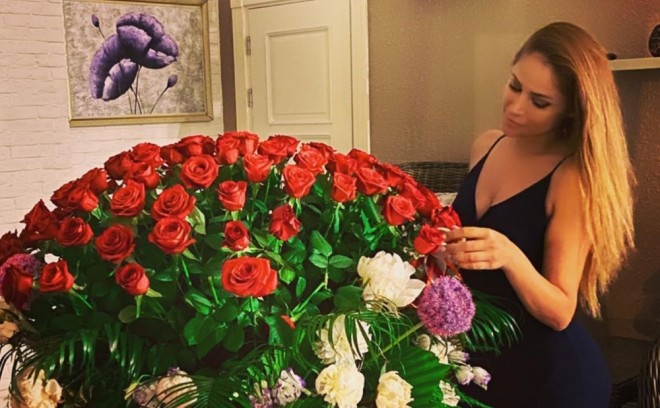 Sevgilisi Nigara sürpriz etdi