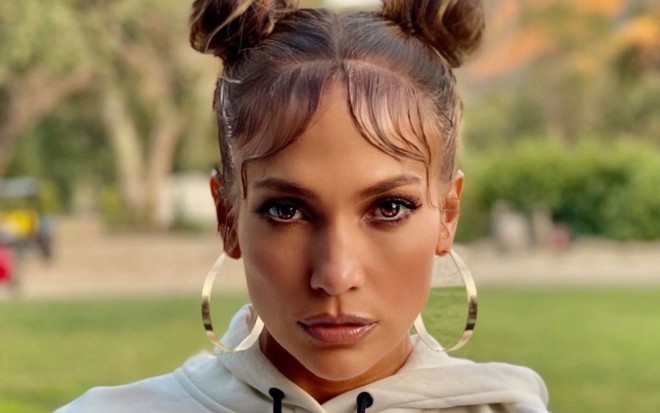 Cennifer Lopez kosmetik brendini yaradır