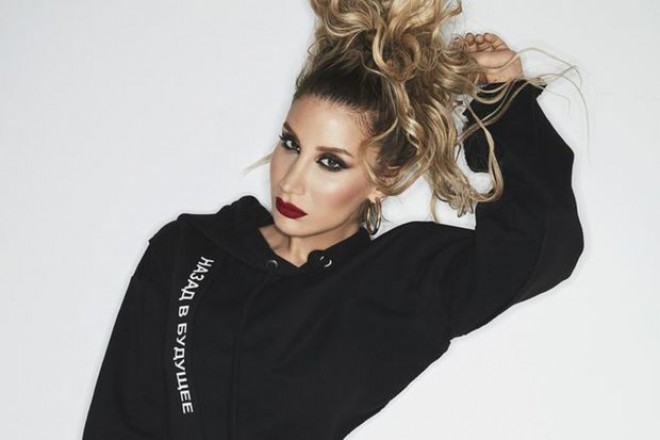 İrem Derici koronavirusa yoluxdu