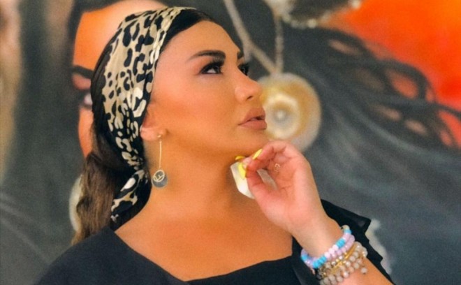 Fatimə gözlərdən kənar bir yerə getmək istəyir...