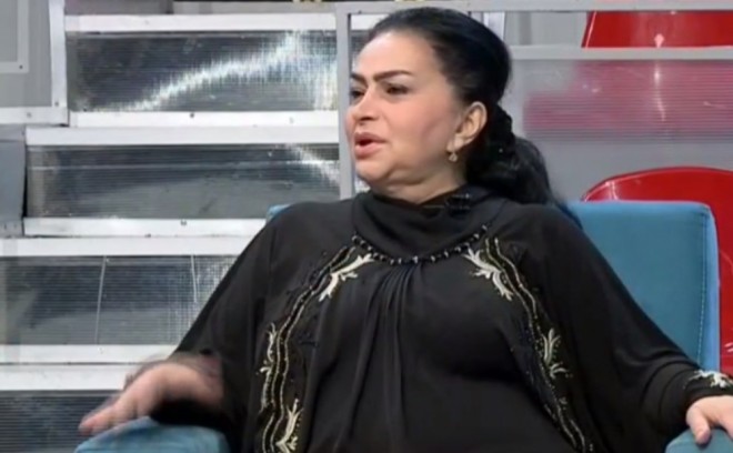 "Oxuduğum üçün utanıram" - Əməkdar artist.