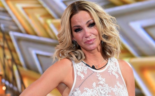 Müğənni xərçəngdən əziyyət çəkir