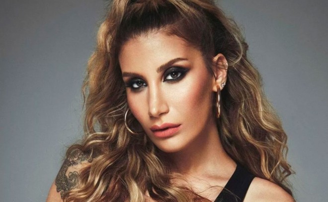 Müğnni aktyorluğu üstün tutur