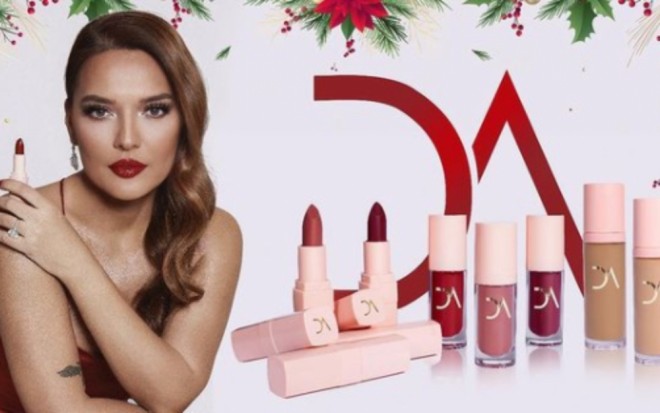 Demet Akalın yeni biznesə başladı