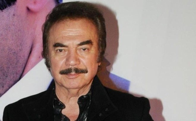 Orhan Gencebay izləyicisini məhkəməyə verib