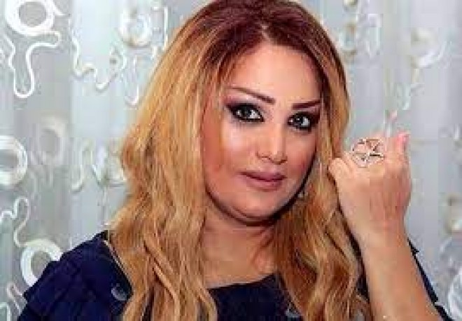 Mənzurə evinə heç kimi qoymur