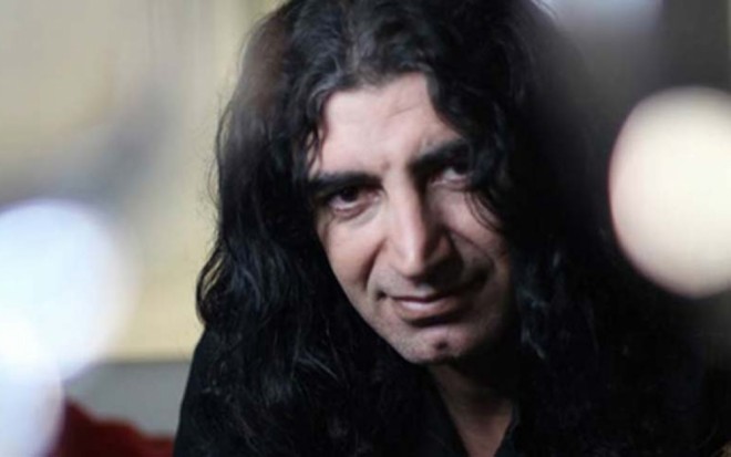 Müğənni koronavirusa inanmır