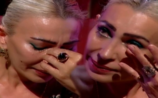 Virusa yoluxan Əməkdar artistin vəziyyəti ağırdır