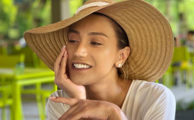 Röya sənət adamlarını siyahıdan çıxardı