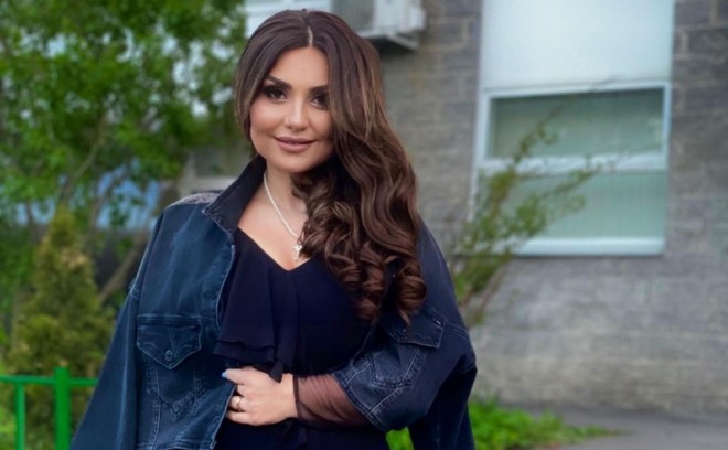 Şəbnəm ərinin qısqanclığından danışdı
