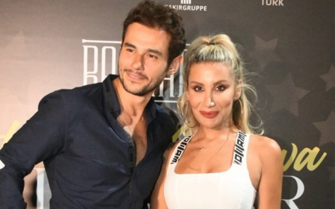 İrem Derici ilə sevgilisi ayrıldılar