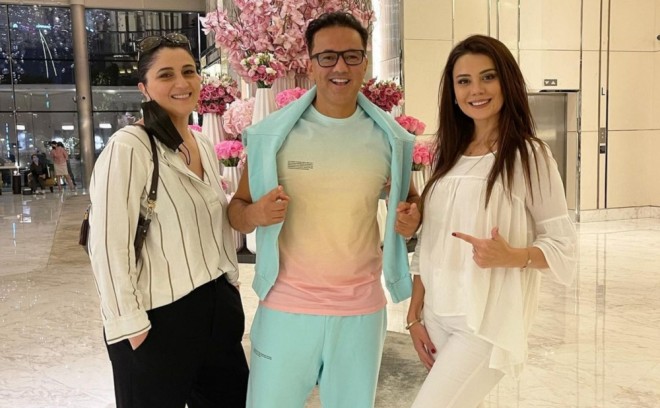 İlhamə və Oksana Dubayda - foto