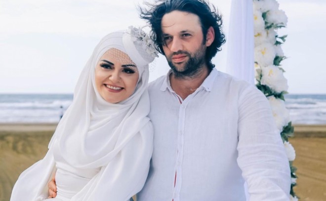 Xuraman psixoloq yanına gedir
