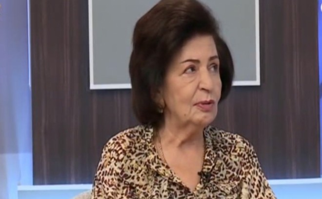 Əməkdar artist xəyanətə görə boşanıb
