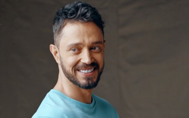 Murad Boz aktrisa ilə tərəf müqabili olacaq
