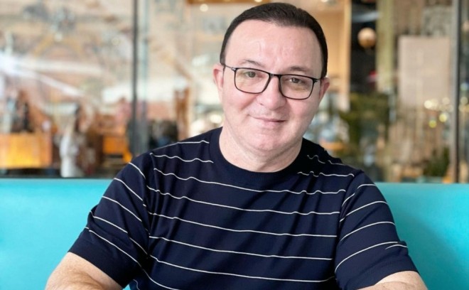 Əməkdar artistin şalvarı toyda cırılıb