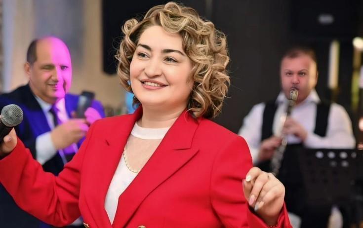 Fədayə hündürdaban geyinə bilmir - FOTO