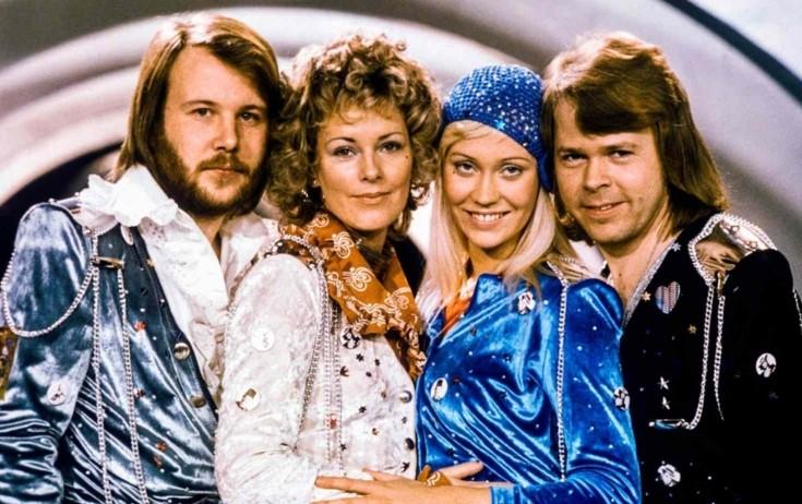 "ABBA"-nın 79 yaşlı üzvü evlənib - FOTO