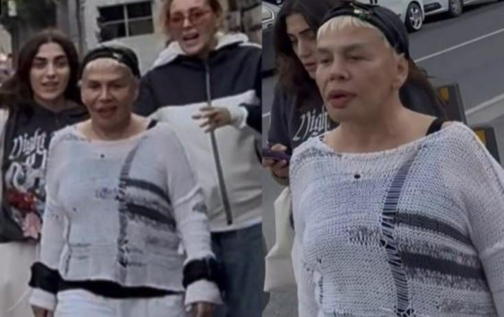 Sezen Aksu küçədə - FOTO