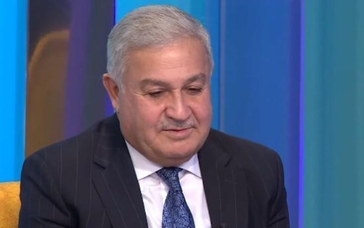 Əməkdar artist erkən evliliyin tərəfdarıdır