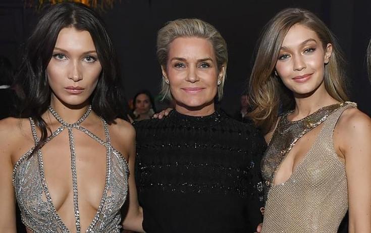 Modelyerin anası fermasını satır - FOTO